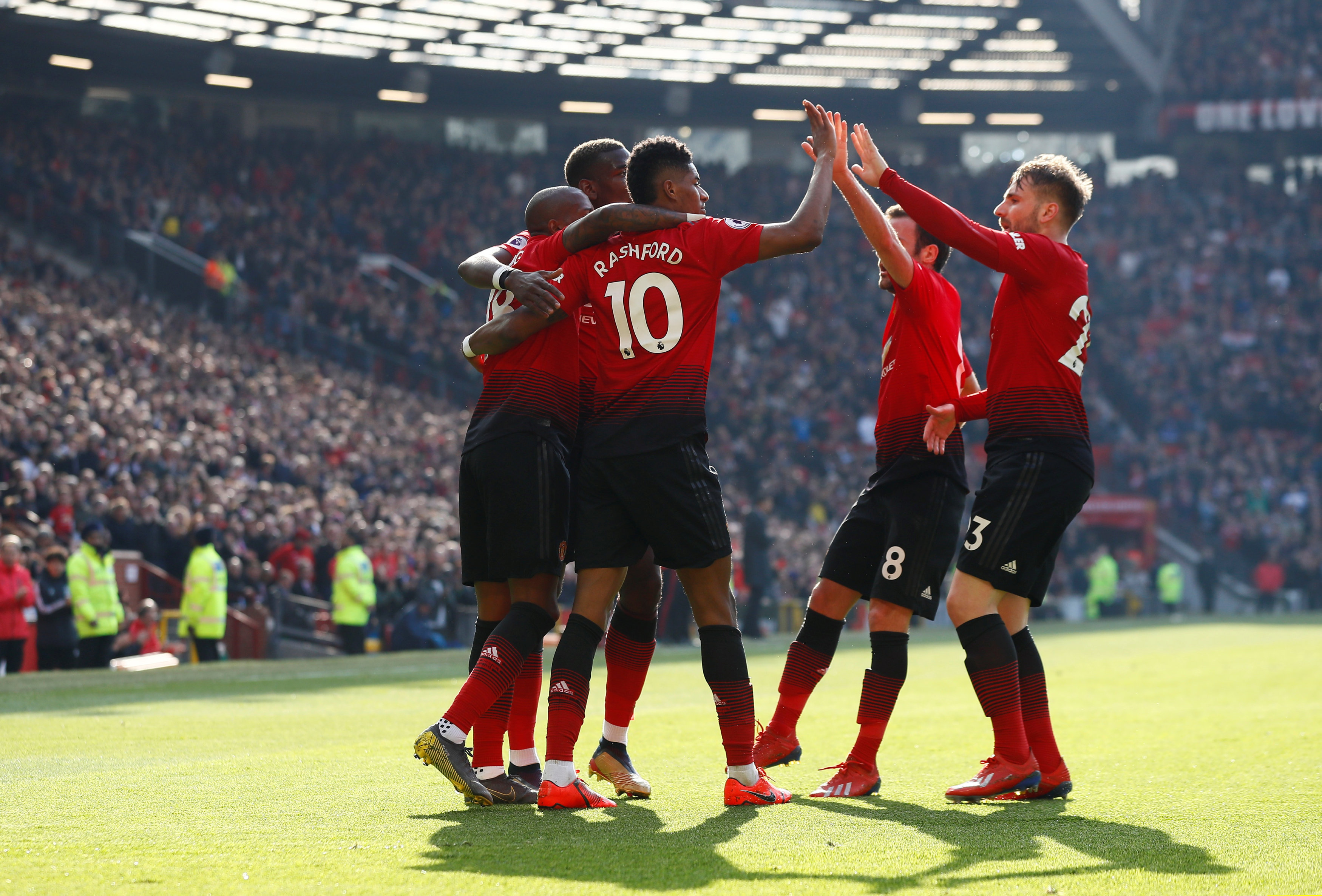 巴西隊過於 巴西隊過於